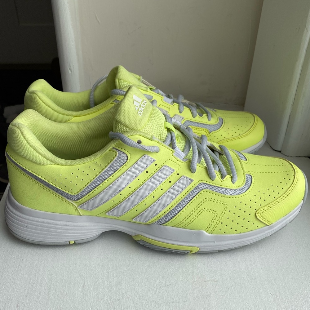 Adidas adiWEAR 6 yellow tennis shoes size 10